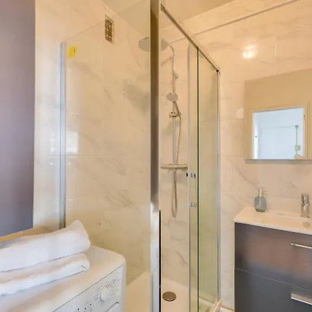 Charmant A Proximite De La Tour Eiffel Appartement Paris
