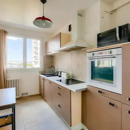 Appartement Charmant A Proximite De La Tour Eiffel Paris