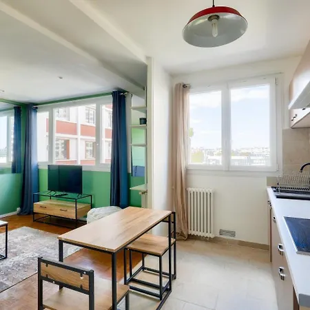 Appartement Charmant A Proximite De La Tour Eiffel