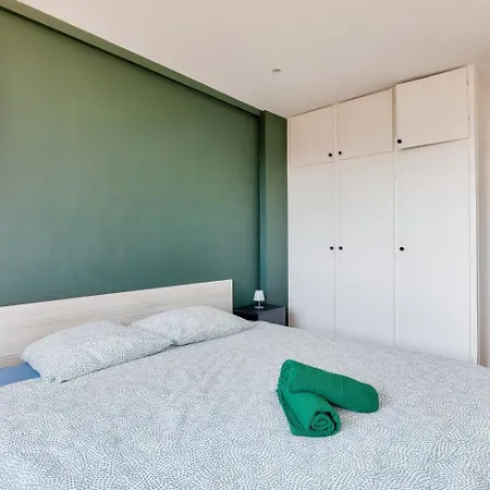 Appartement Charmant A Proximite De La Tour Eiffel