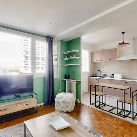 Appartement Charmant A Proximite De La Tour Eiffel Paris